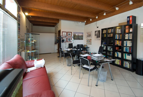 La sede dello studio Viasetti - realizzazione siti web - nel complesso commerciale "Giardino"